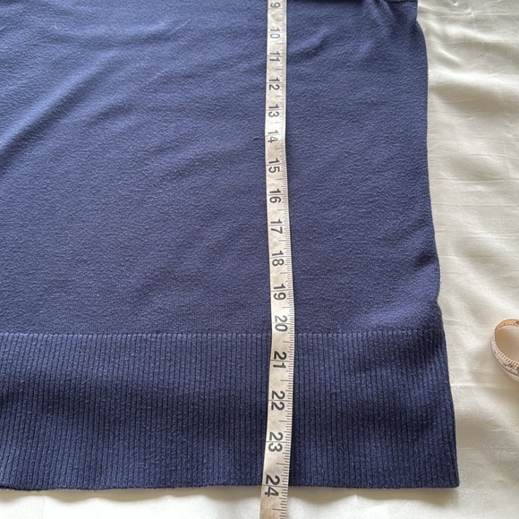 Audrey & Grace Navy Blue Shell Tank Simple Sleeveless Classic Satin Trim Size L - Picture 10 of 11